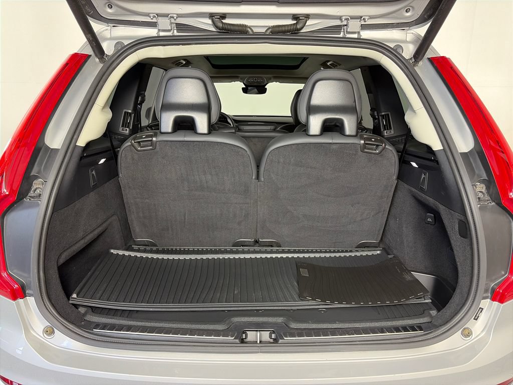Used 2024 Volvo XC90 B5 Plus AWD/4WD image 26