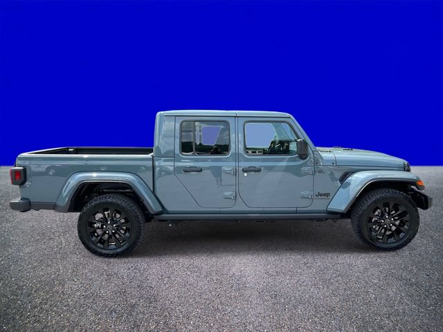 Used 2025 Jeep Gladiator Sport AWD/4WD image 2