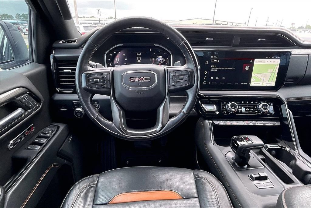 Used 2023 GMC Sierra 1500 AT4 w/ AT4 Preferred Package AWD/4WD image 8