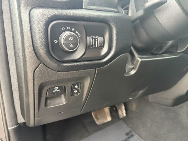 Used 2019 RAM 1500 Big Horn AWD/4WD image 14