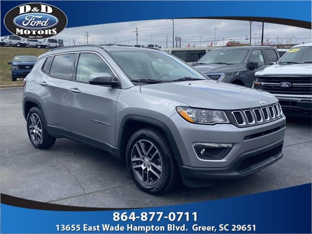 Used 2019 Jeep Compass Latitude FWD image 1