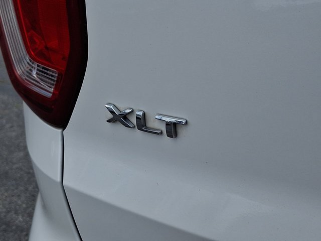 Certified 2018 Ford Explorer XLT w/ Equipment Group 202A AWD/4WD image 32