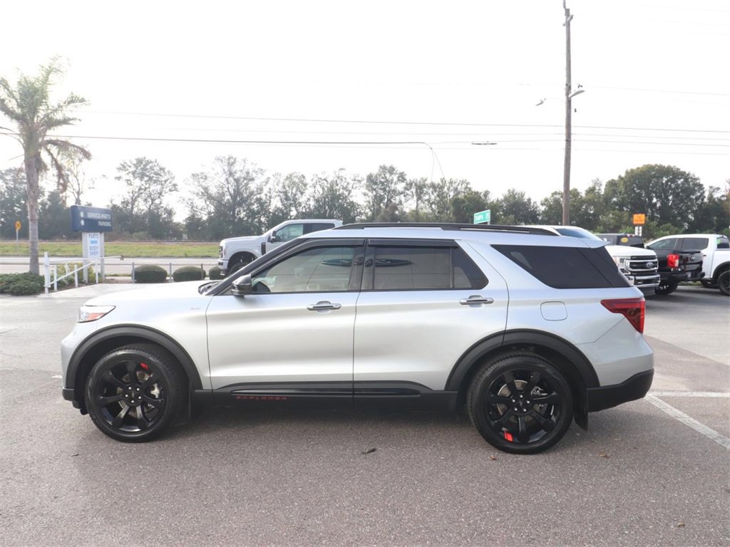 Certified 2023 Ford Explorer ST-Line w/ Class IV Trailer Tow Package image 7