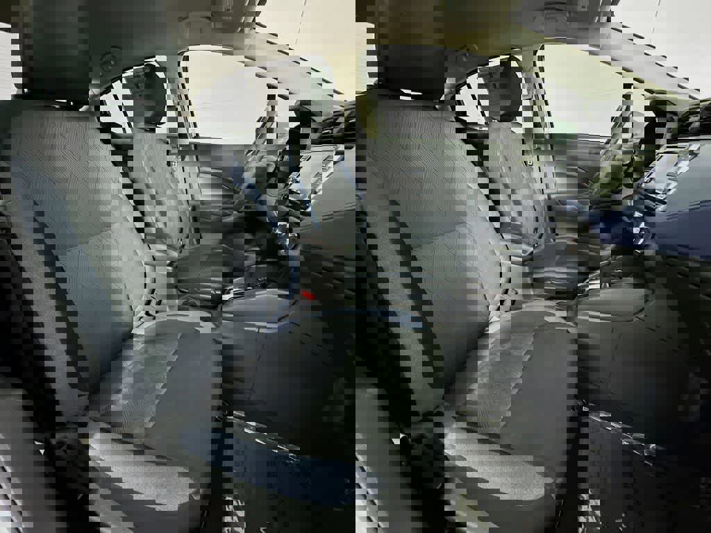 Used 2023 Nissan Versa SV image 14