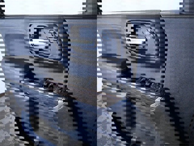 Used 2021 Chevrolet Silverado 1500 LT image 26