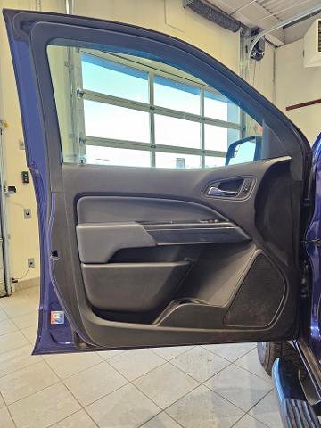 Used 2017 Chevrolet Colorado Z71 image 10