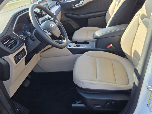 Certified 2022 Ford Escape SEL image 11