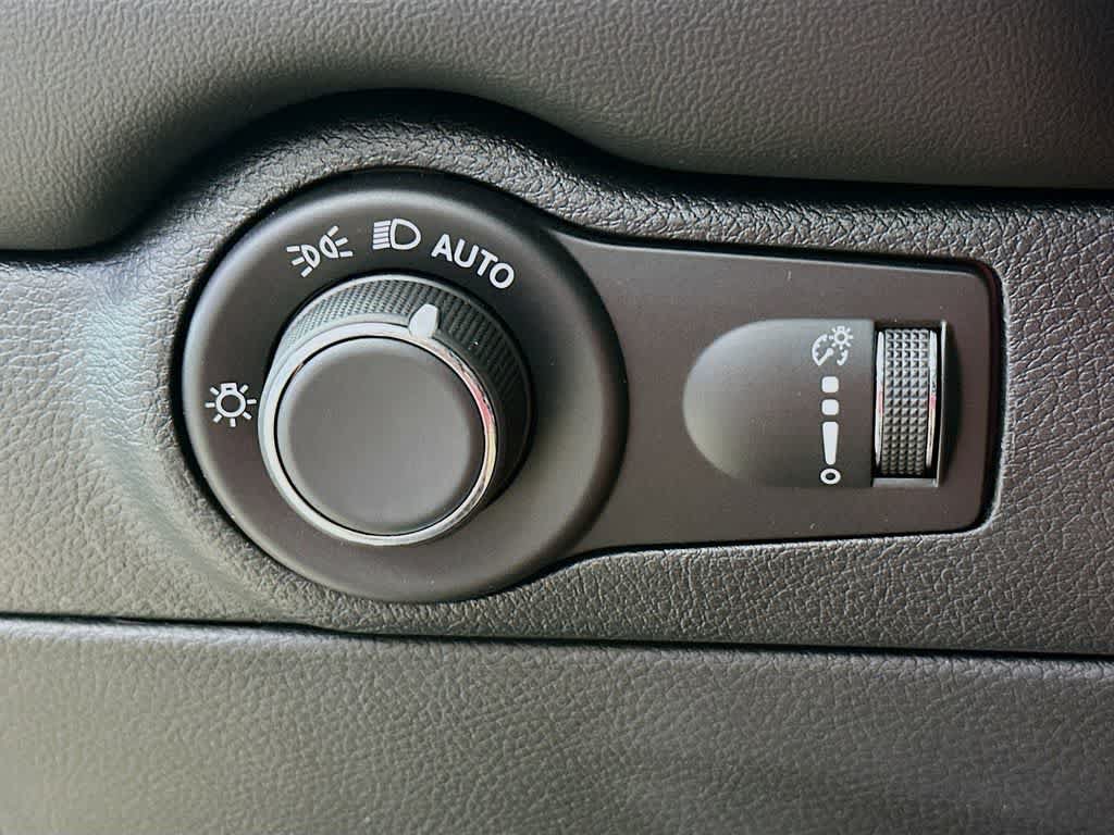 Used 2025 Dodge Durango R/T AWD/4WD image 27