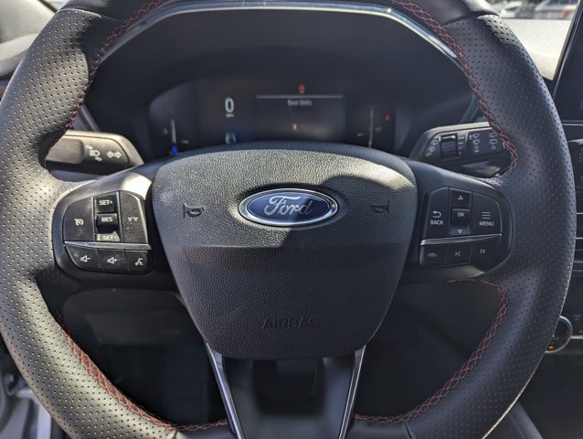 Certified 2025 Ford Escape ST-Line AWD/4WD image 10