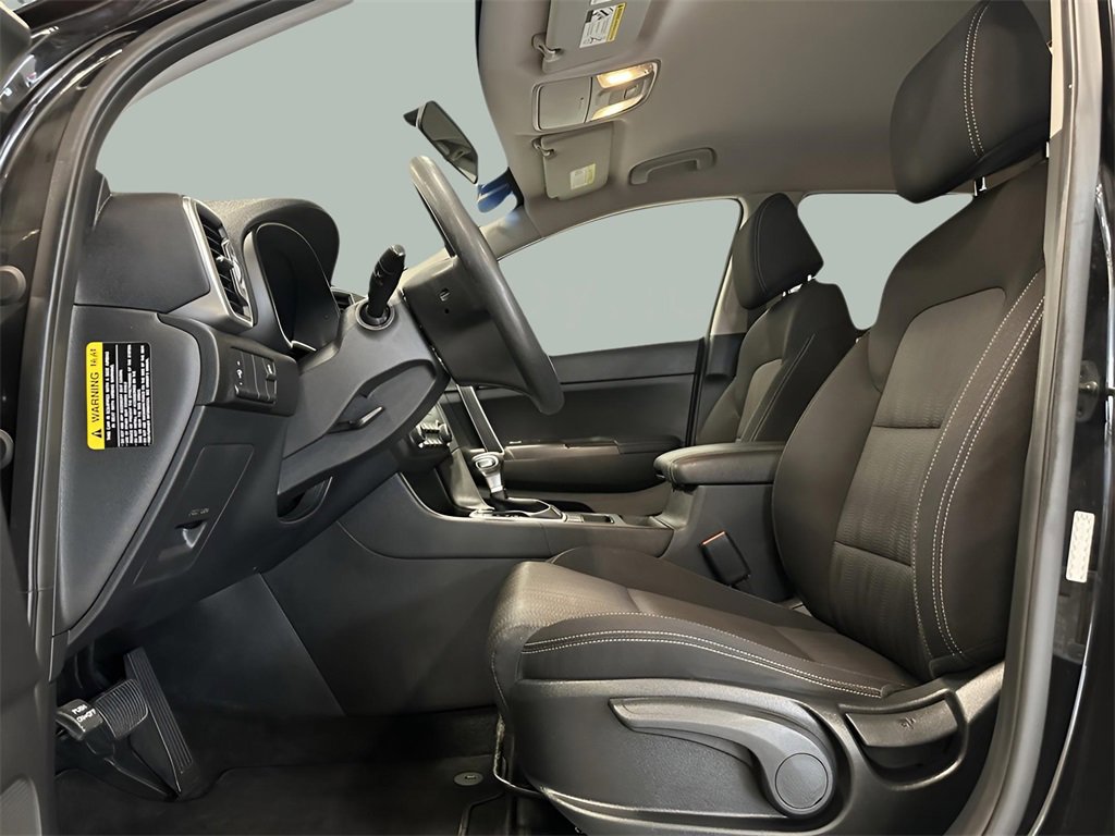 Used 2017 Kia Sportage LX image 11