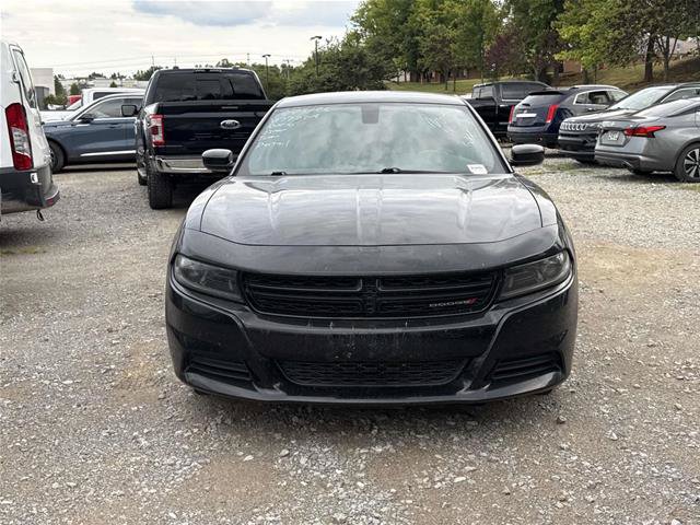 Used 2022 Dodge Charger SXT w/ Cold Weather Package RWD image 2