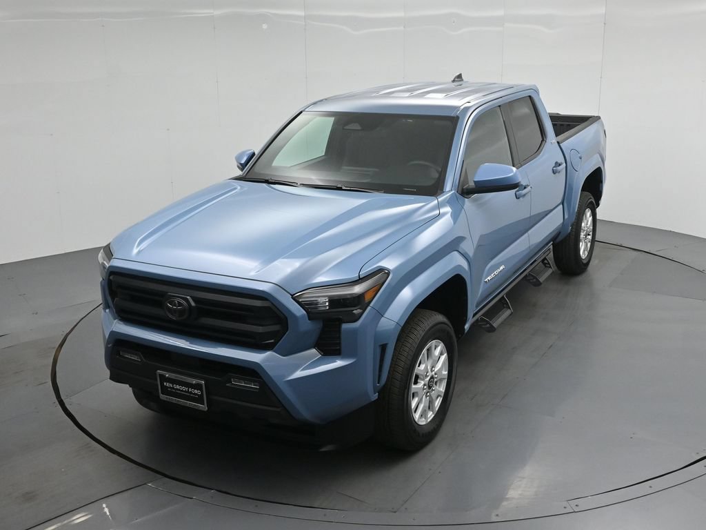 Used 2026 Toyota Tacoma SR5 AWD/4WD image 32