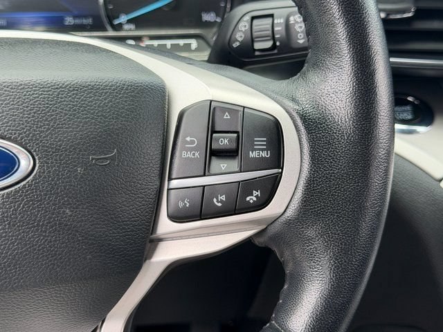 Certified 2022 Ford Explorer XLT w/ Equipment Group 202A AWD/4WD image 40