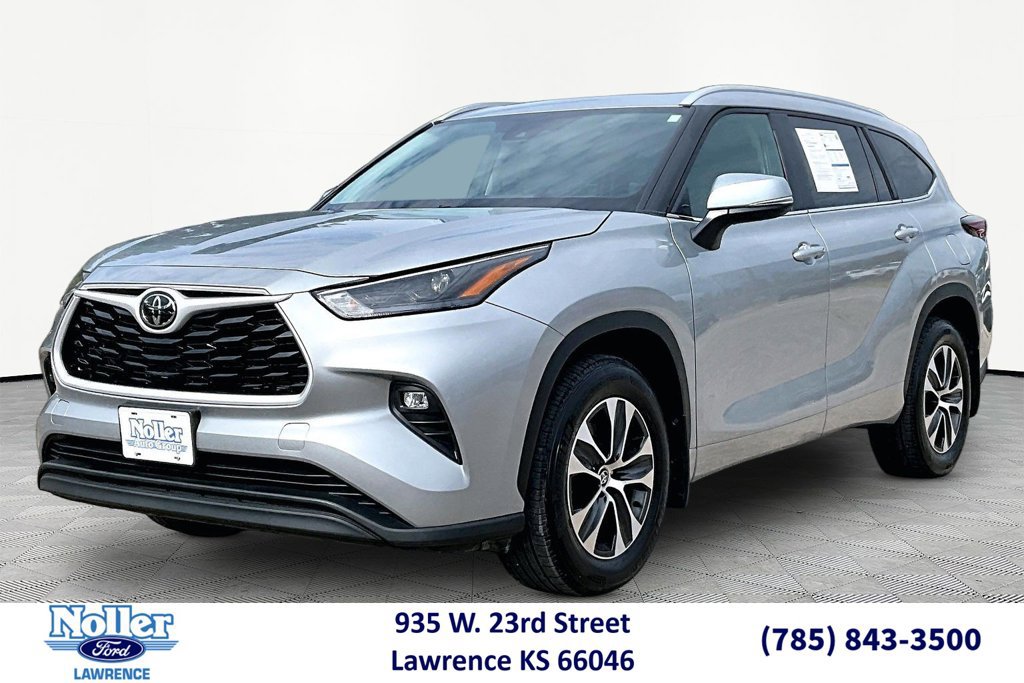 Used 2025 Toyota Highlander XLE