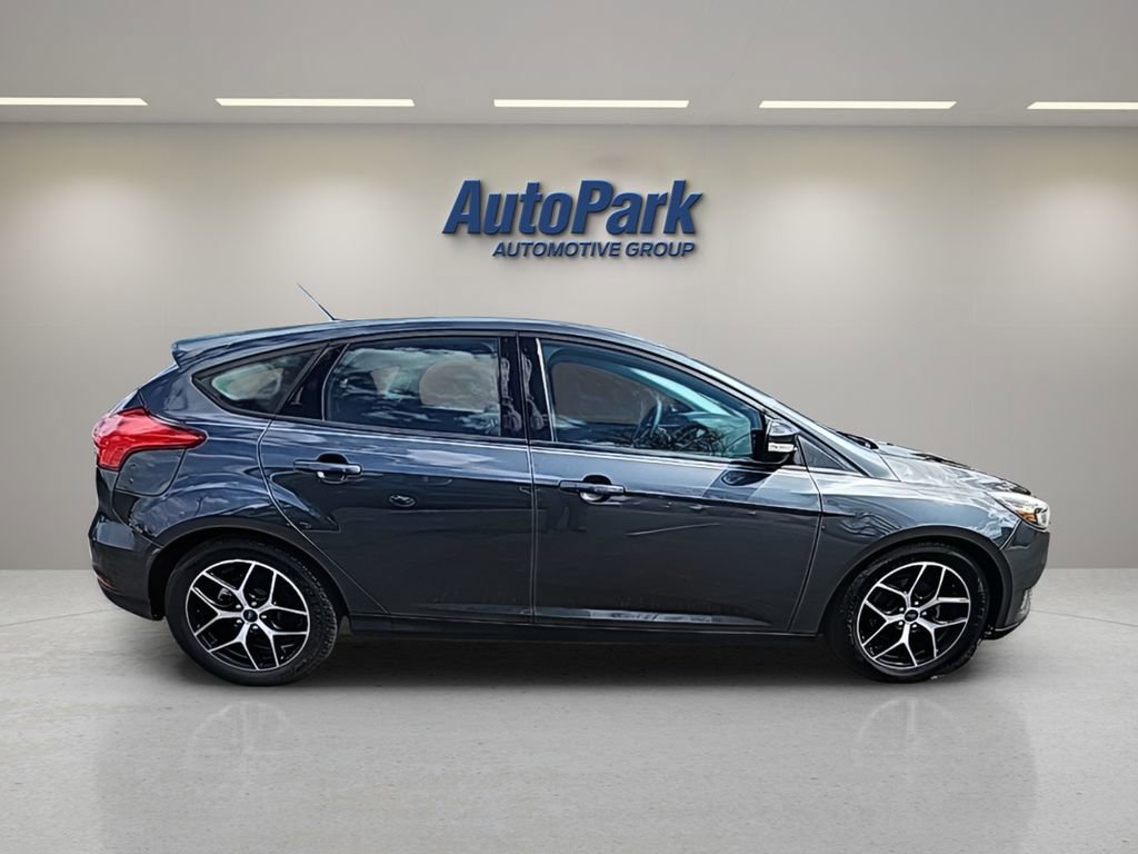Certified 2018 Ford Focus SEL FWD image 9