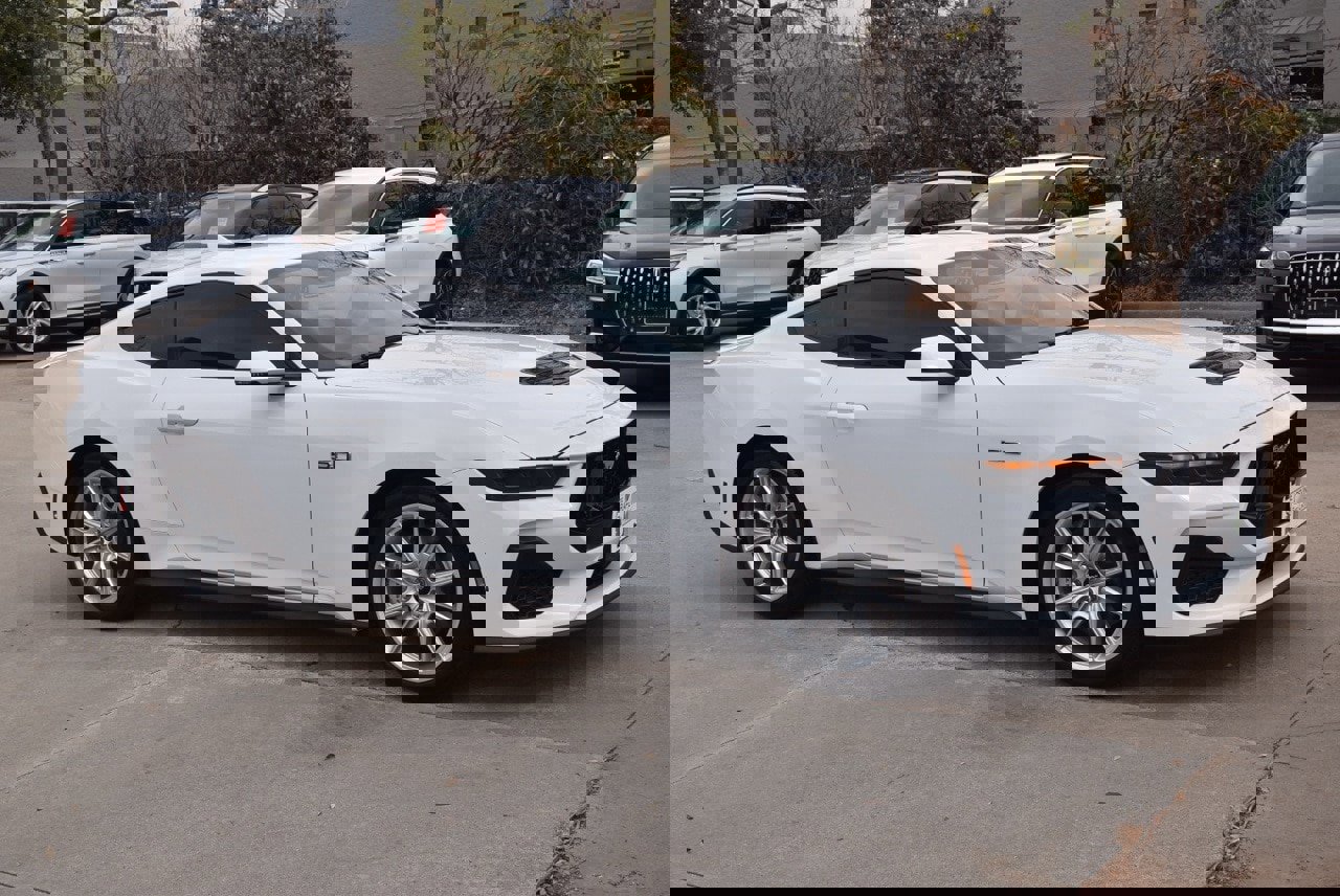 Certified 2025 Ford Mustang GT Premium image 5