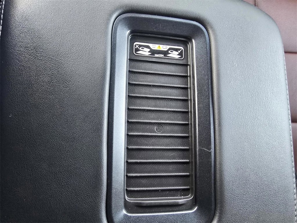 Used 2019 Chevrolet Tahoe Premier w/ Premier Plus Edition image 27