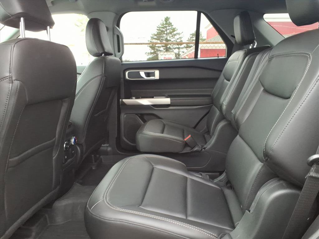 Certified 2023 Ford Explorer XLT w/ Equipment Group 202A image 12