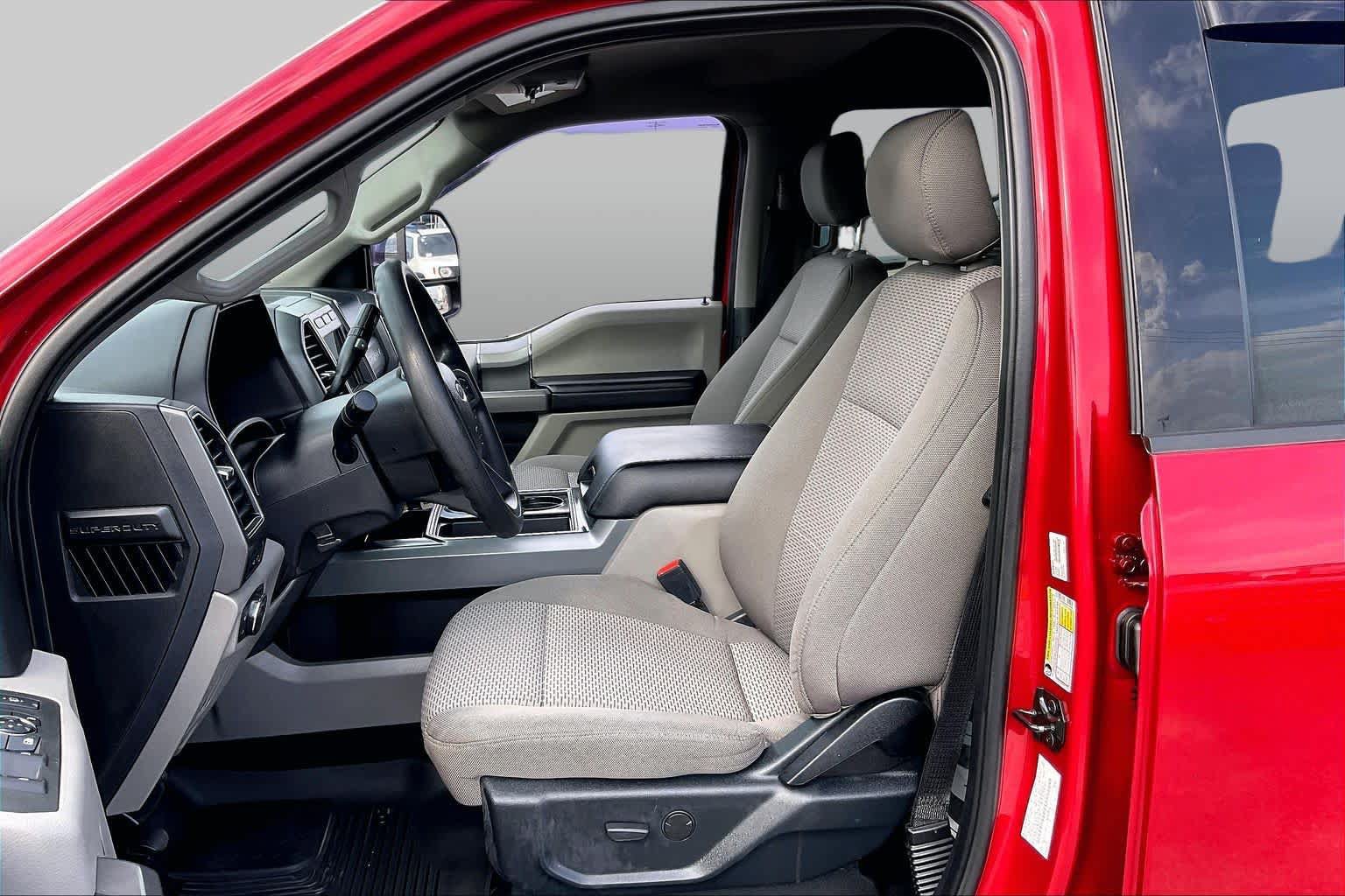 Certified 2021 Ford F250 XLT w/ XLT Premium Package AWD/4WD image 8