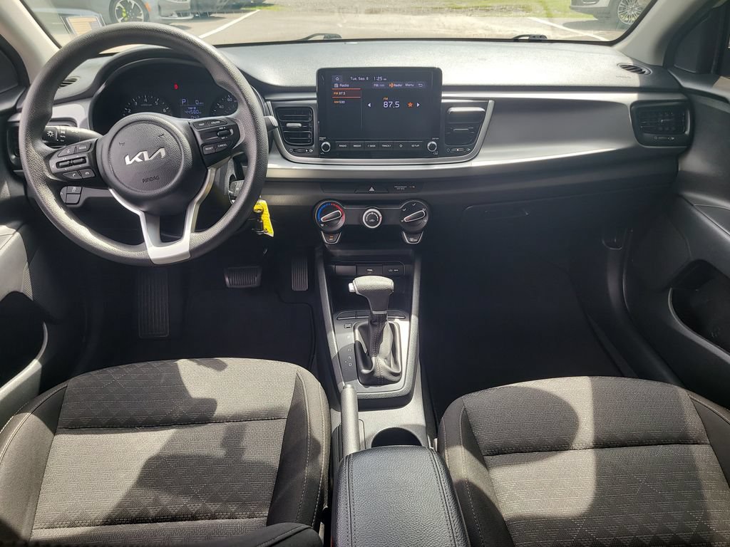 Used 2023 Kia Rio S FWD image 11