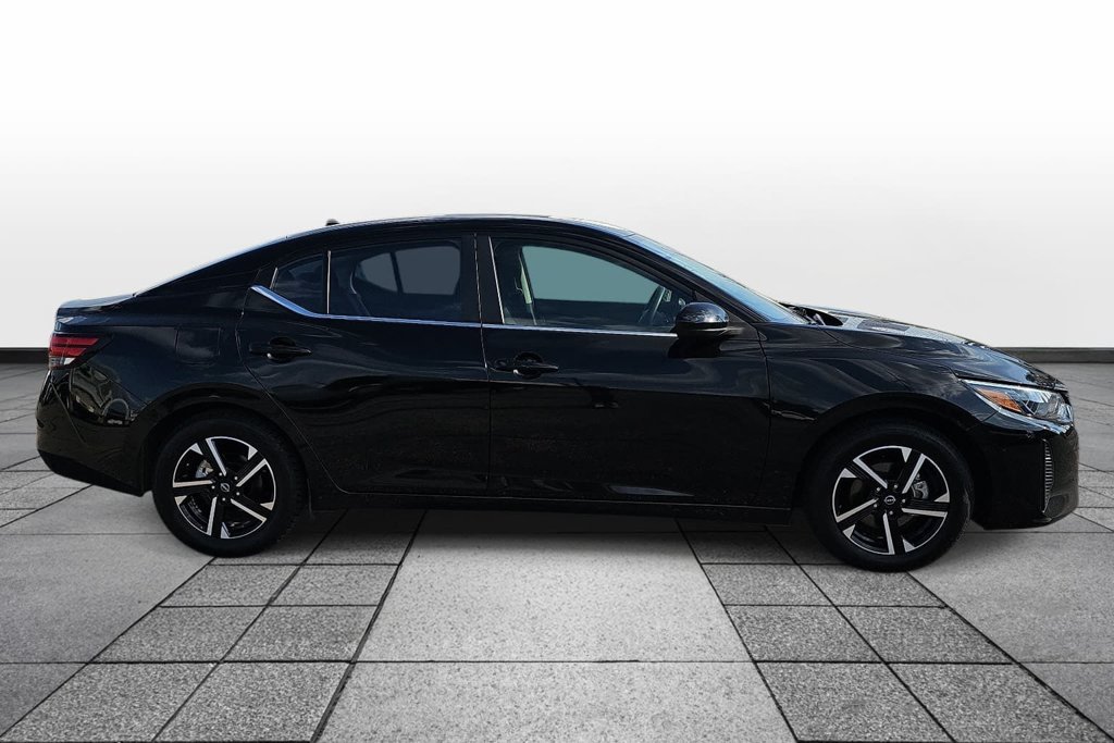 Used 2024 Nissan Sentra SV FWD image 4