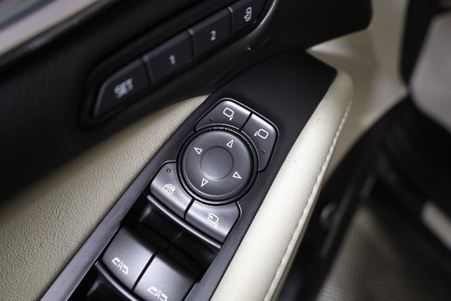 Used 2023 Buick Enclave Avenir w/ Avenir Technology Package AWD/4WD image 34