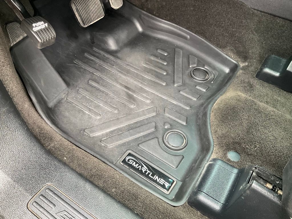 Certified 2017 Ford Explorer XLT w/ Equipment Group 202A image 17