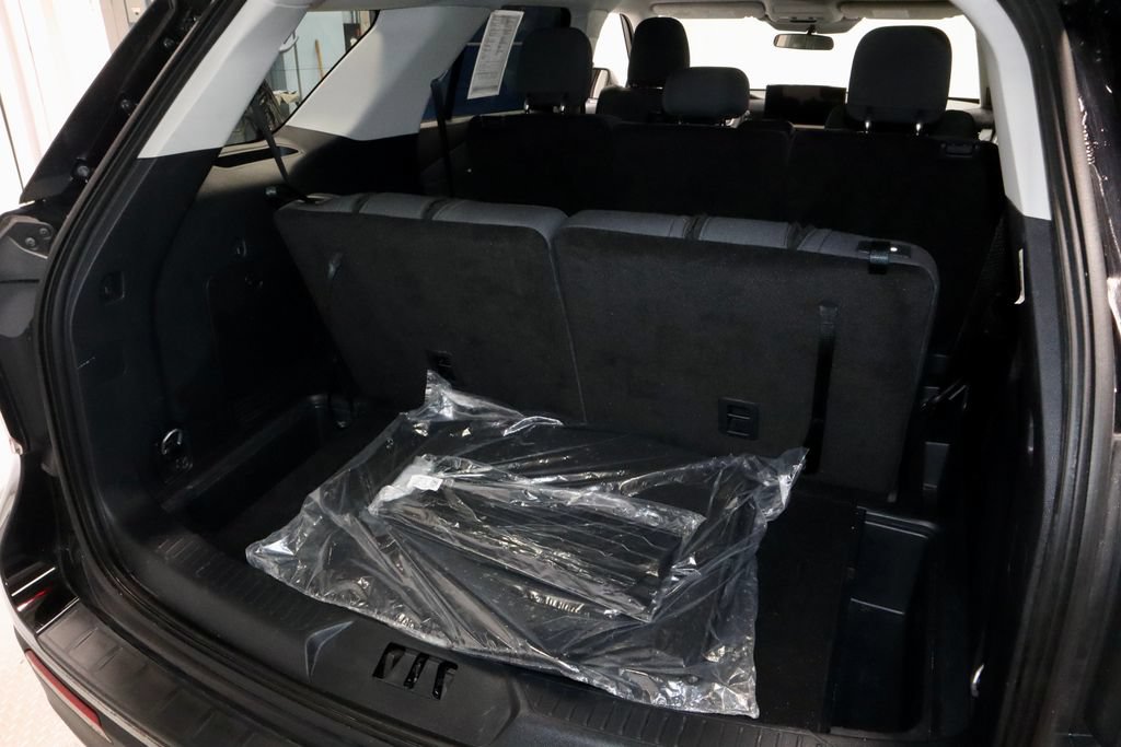 Certified 2025 Ford Explorer Active AWD/4WD image 15