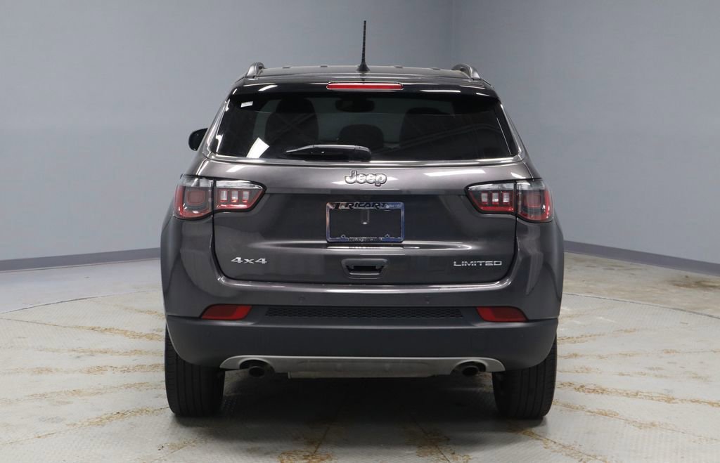 Used 2023 Jeep Compass Limited image 4