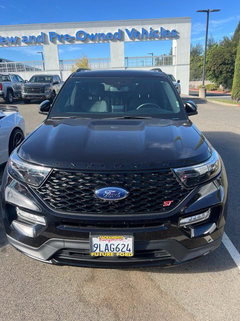 Certified 2023 Ford Explorer ST w/ Equipment Group 401A AWD/4WD image 3