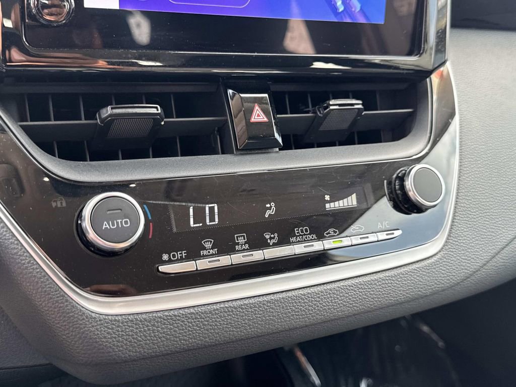 Used 2023 Toyota Corolla LE image 26