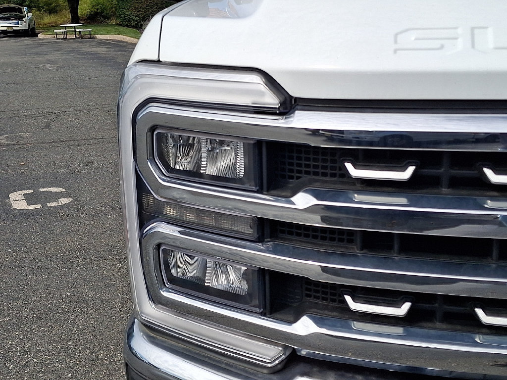 Certified 2024 Ford F250 Lariat w/ Lariat Ultimate Package AWD/4WD image 12