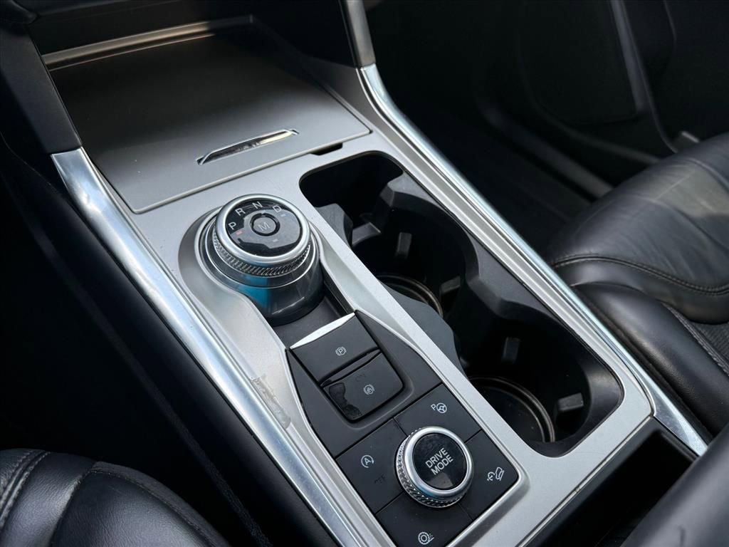 Certified 2020 Ford Explorer Platinum w/ Premium Technology Package AWD/4WD image 19