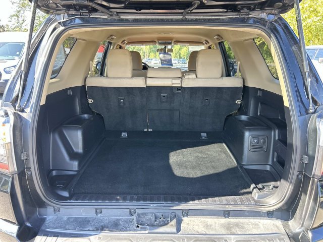 Used 2019 Toyota 4Runner SR5 AWD/4WD image 22