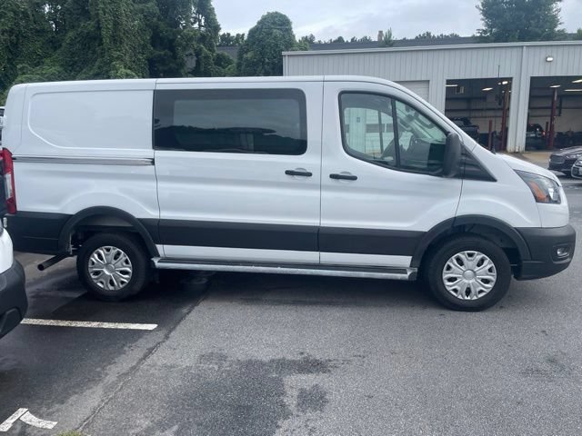 Certified 2025 Ford Transit 250 Low Roof w/ Exterior Upgrade Package RWD image 4
