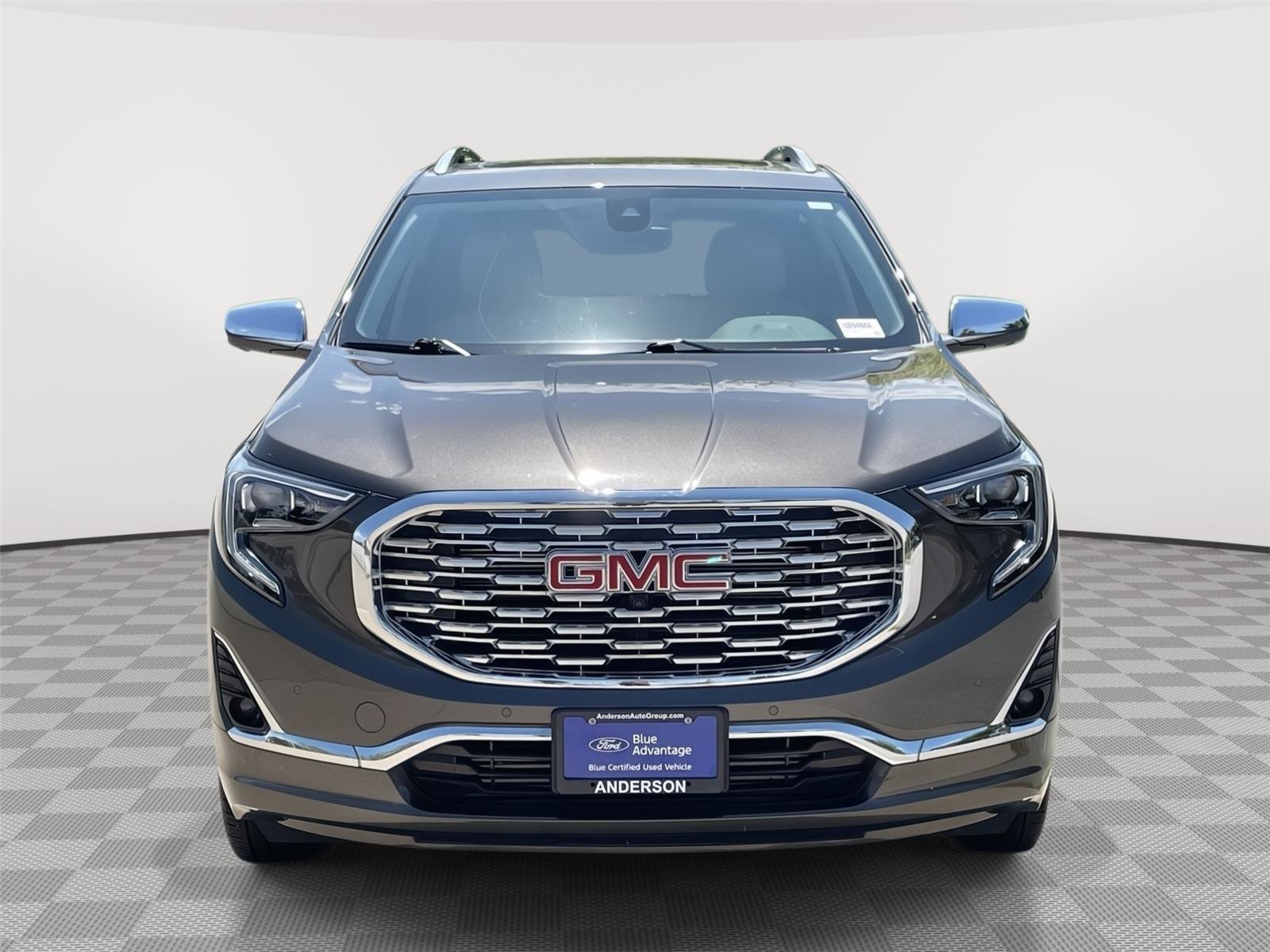Used 2019 GMC Terrain Denali w/ Advanced Safety Package AWD/4WD image 4