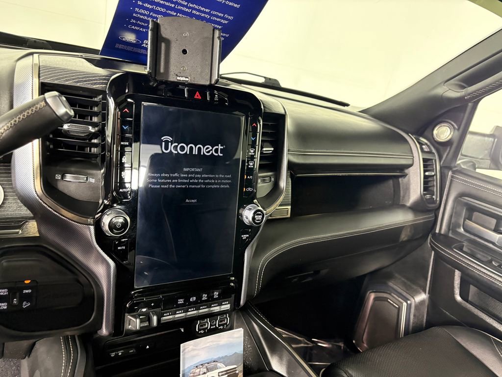 Used 2019 RAM 2500 Limited AWD/4WD image 18