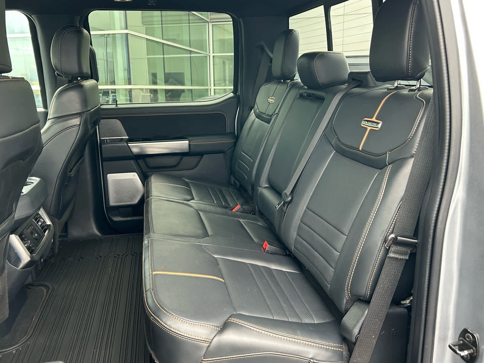 Certified 2023 Ford F350 Platinum w/ Tremor Off-Road Package image 23