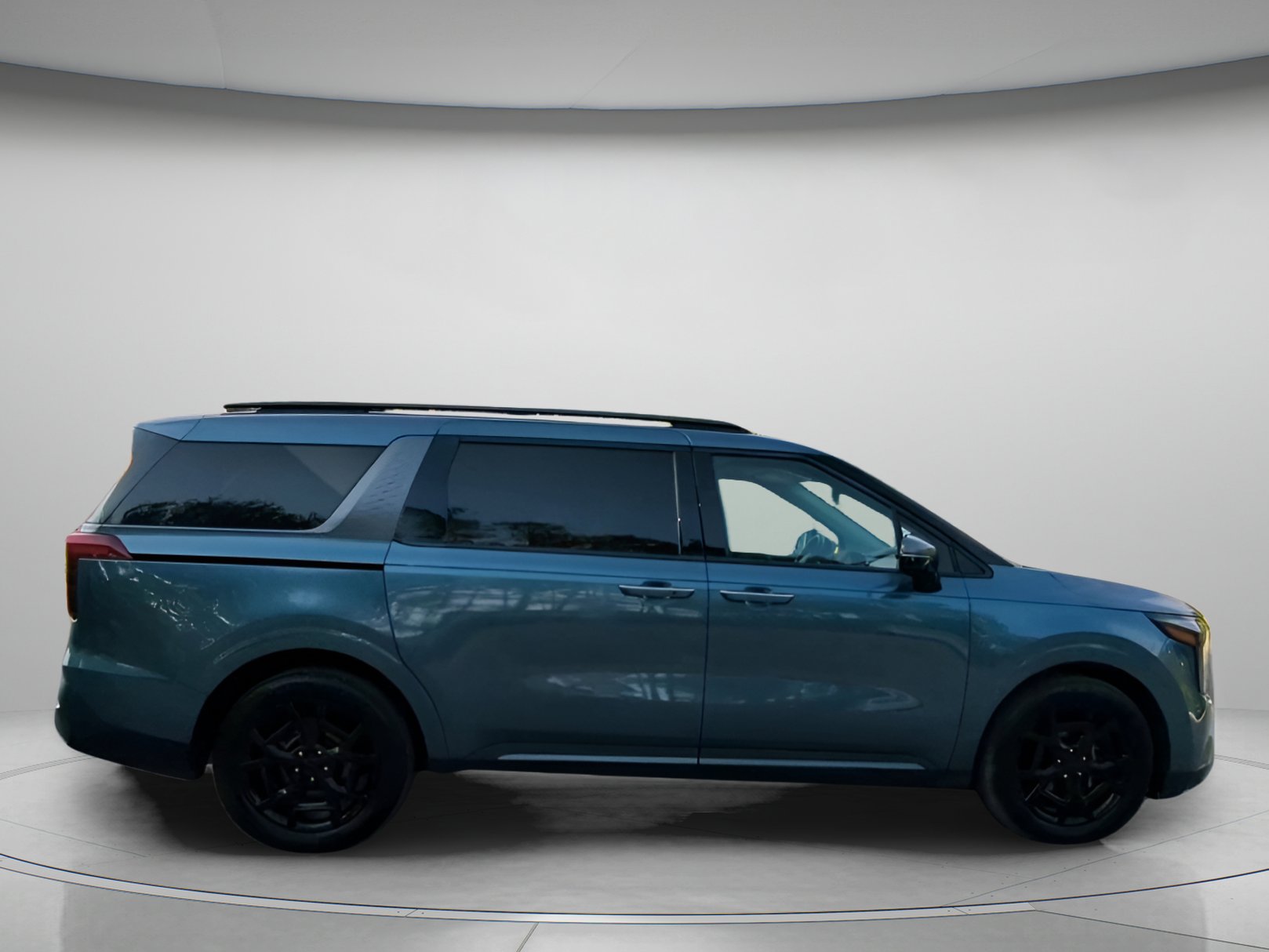 Used 2025 Kia Carnival SX Prestige FWD image 32