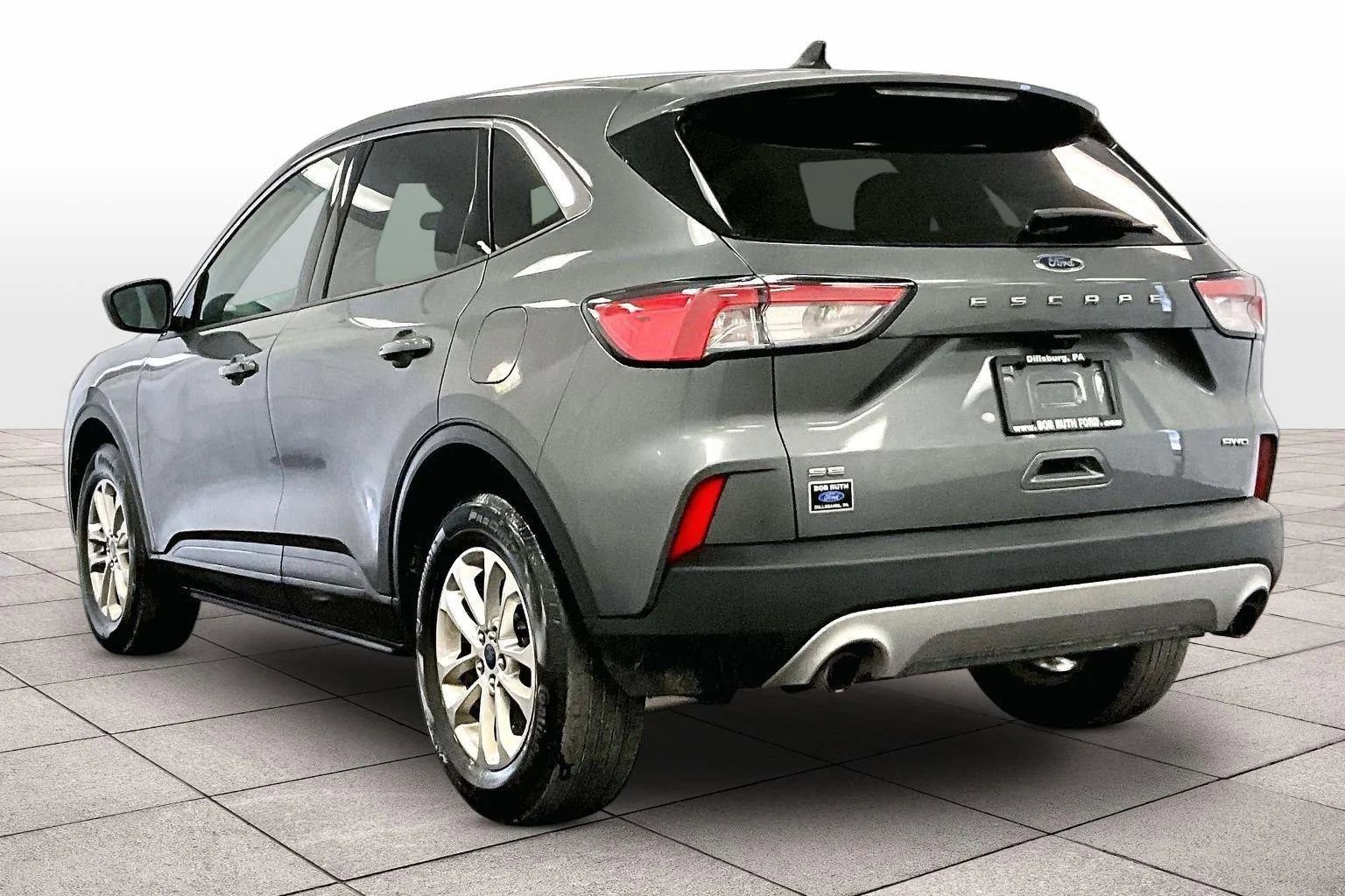 Certified 2022 Ford Escape SE image 10
