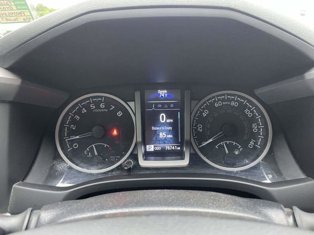 Used 2023 Toyota Tacoma SR5 AWD/4WD image 30