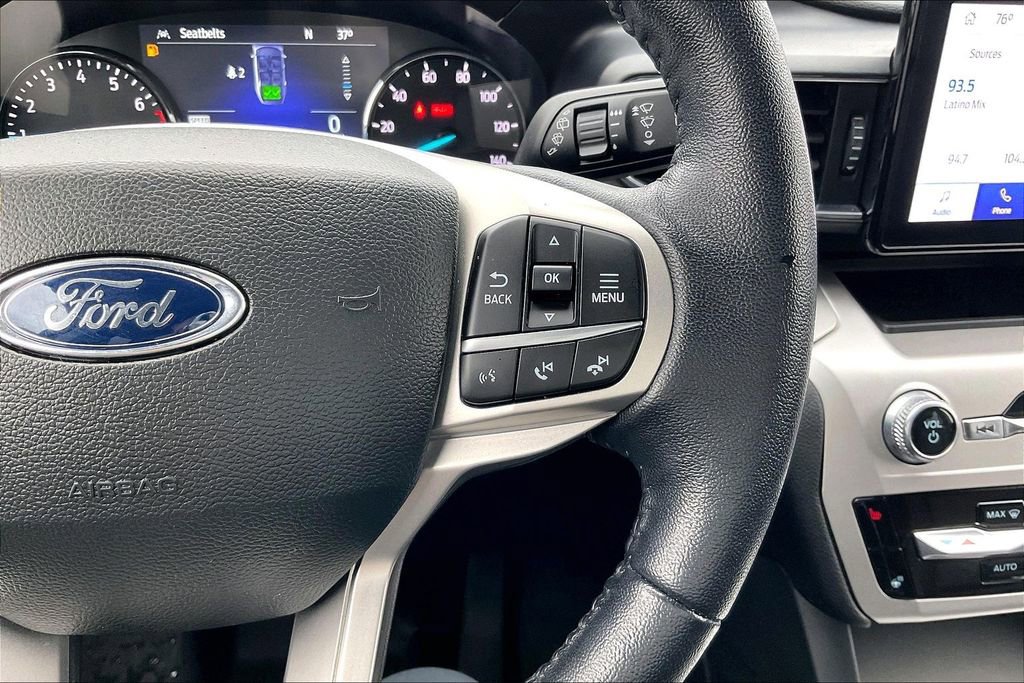 Certified 2022 Ford Explorer XLT w/ Equipment Group 202A image 17