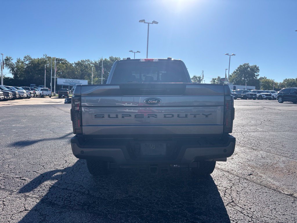 Certified 2022 Ford F350 Lariat AWD/4WD image 6