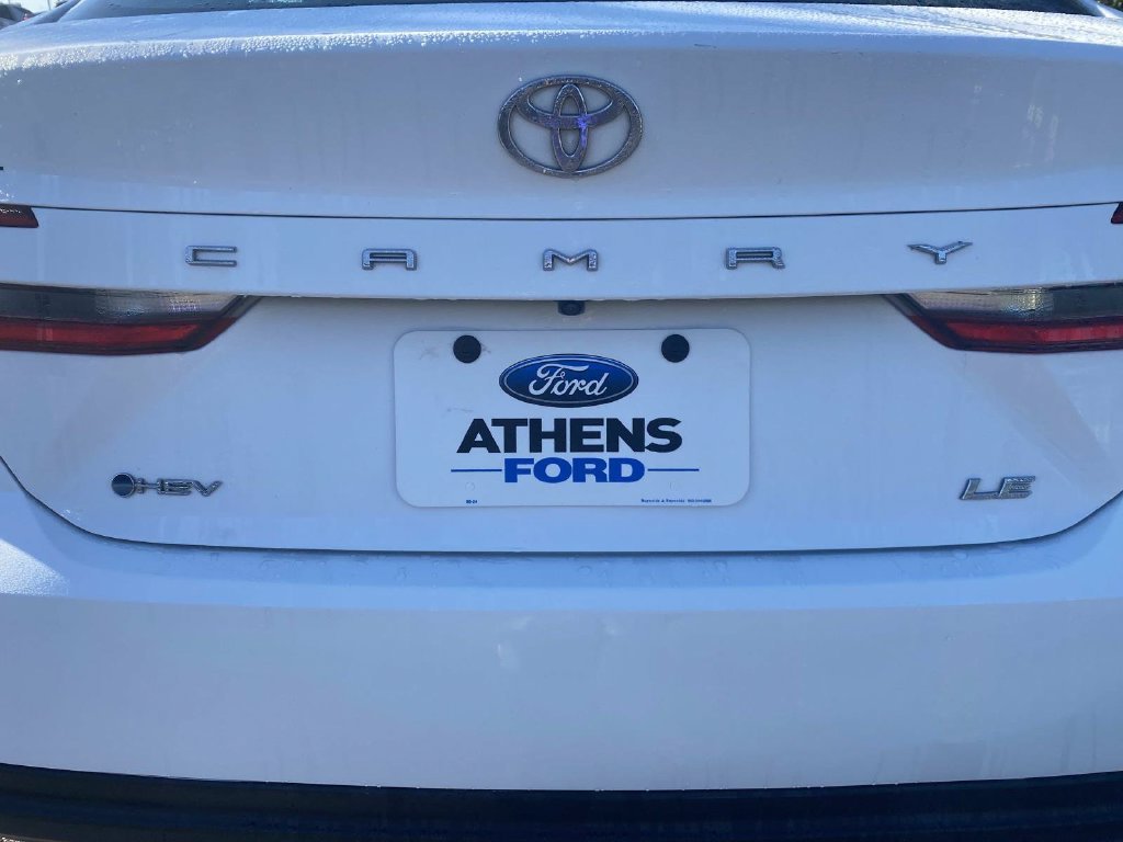Used 2025 Toyota Camry LE FWD image 7