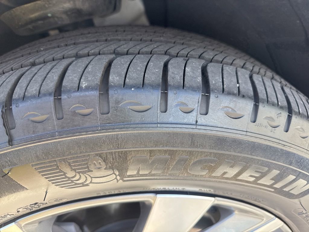 Used 2024 Chevrolet Equinox Premier FWD image 13