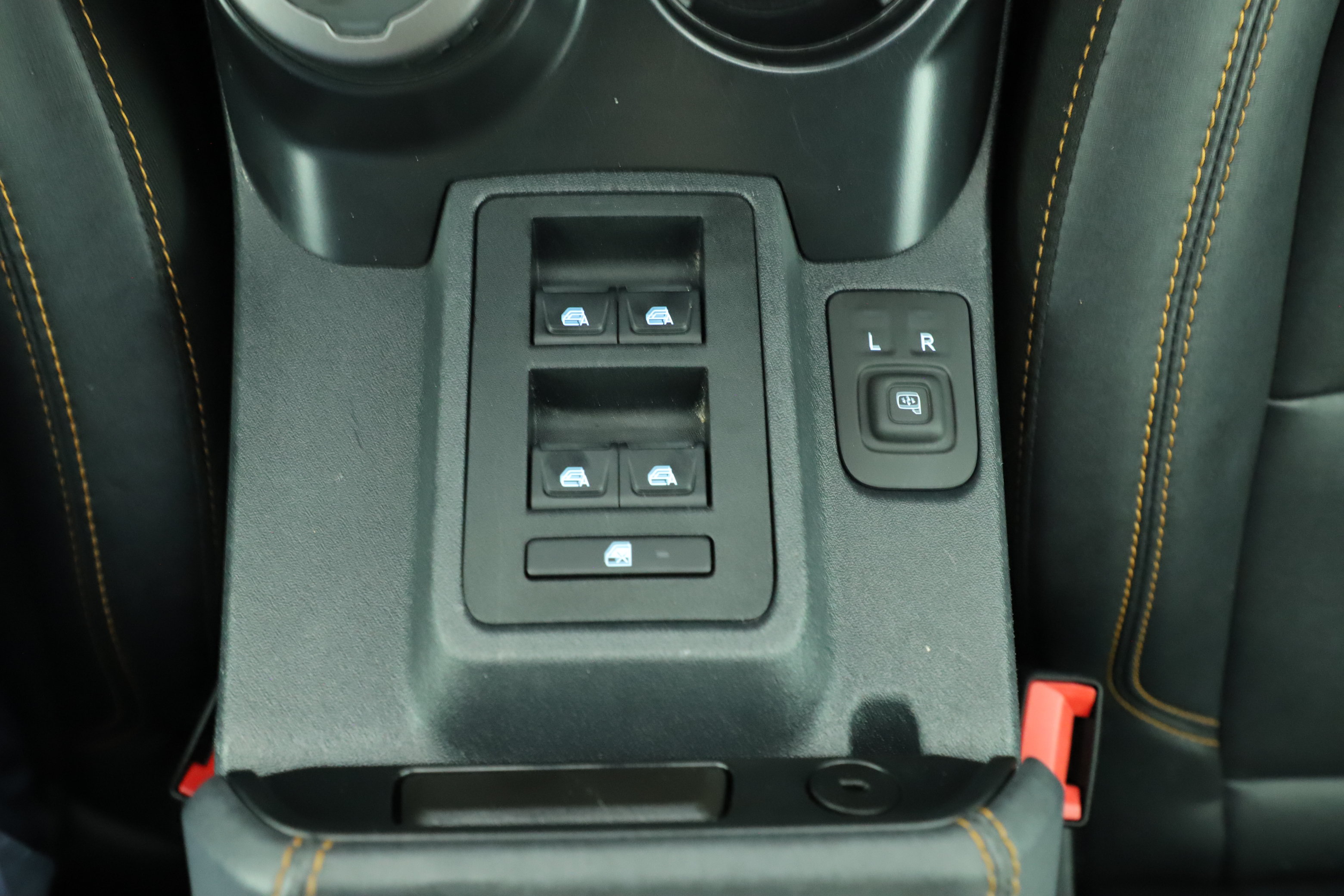 Certified 2024 Ford Bronco Badlands AWD/4WD image 14