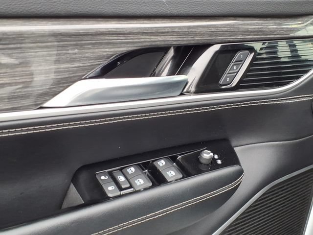 Used 2022 Jeep Wagoneer Series II AWD/4WD image 17