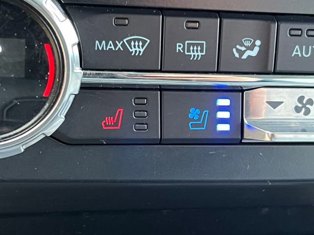 Certified 2022 Ford F450 Limited w/ FX4 Off-Road Package image 38