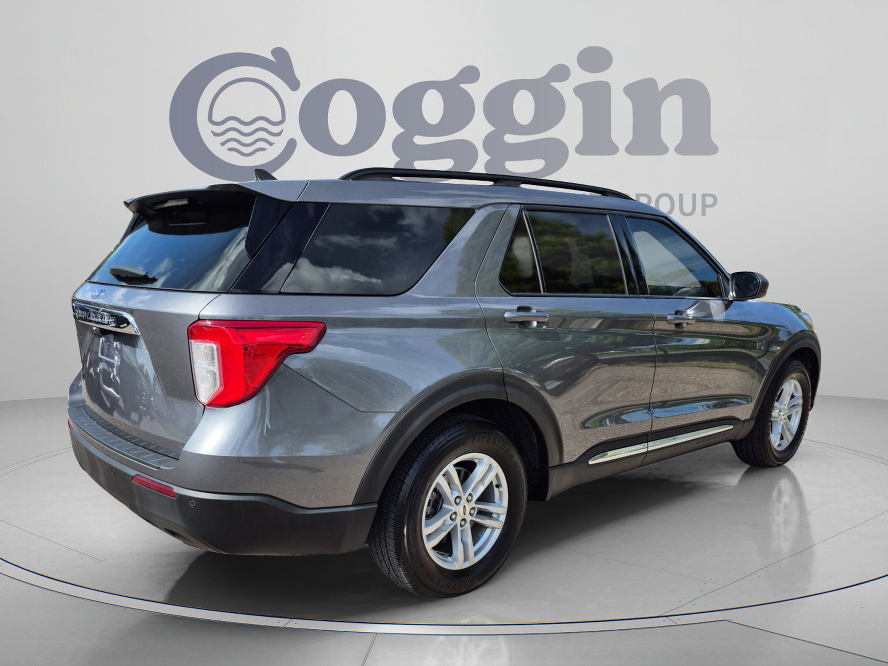 Certified 2022 Ford Explorer XLT RWD image 5