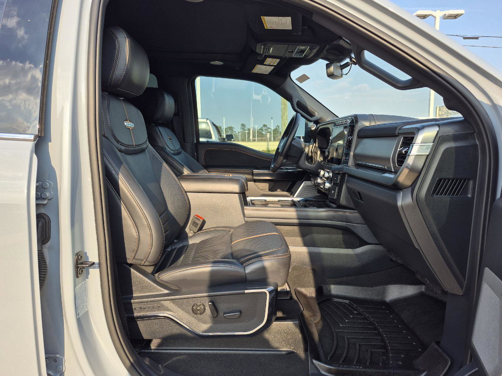 Certified 2024 Ford F250 Platinum image 27